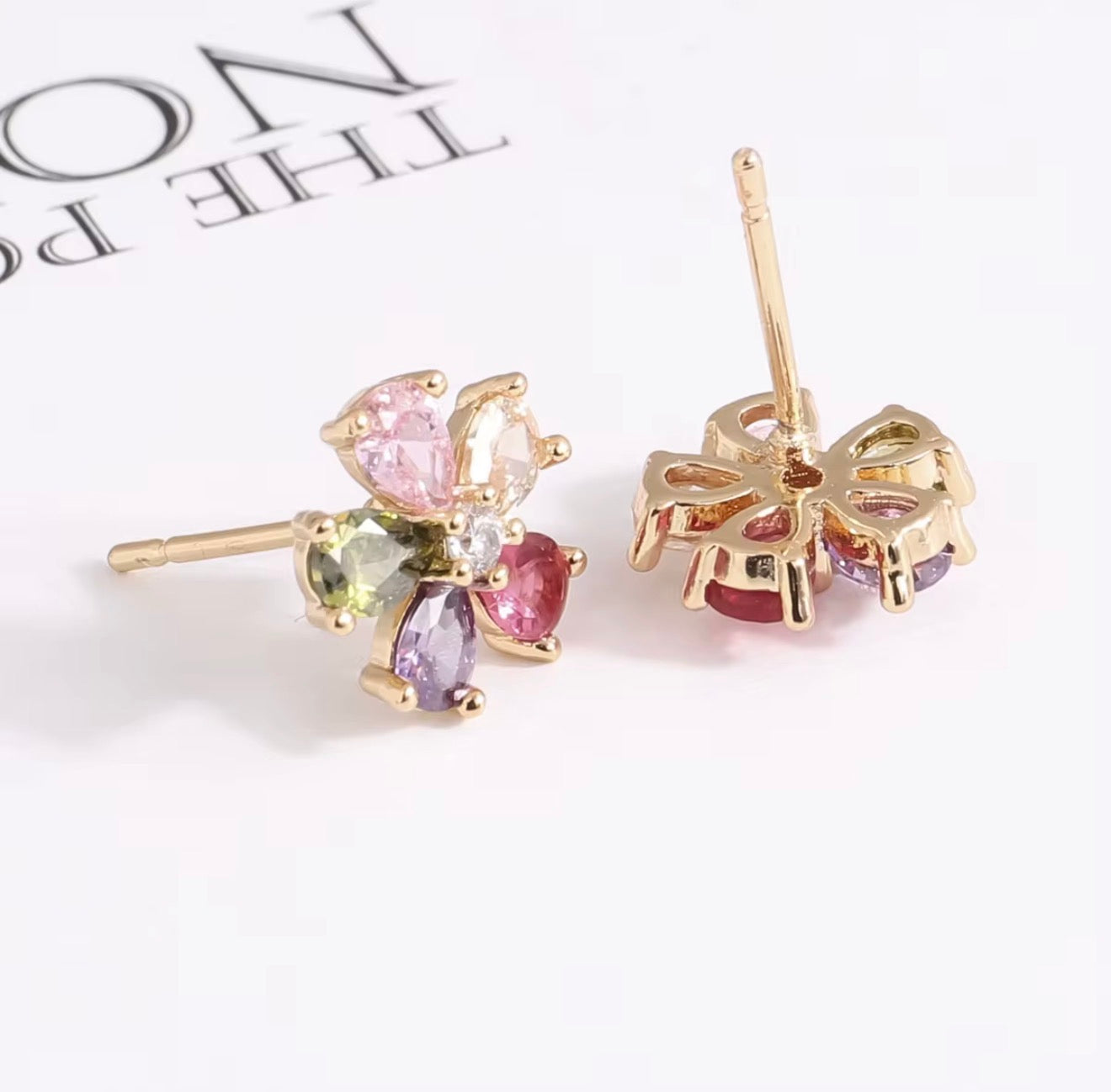 Náušnice Spring Flower - pozlátené striebro 925 s farebnými zirkónmi